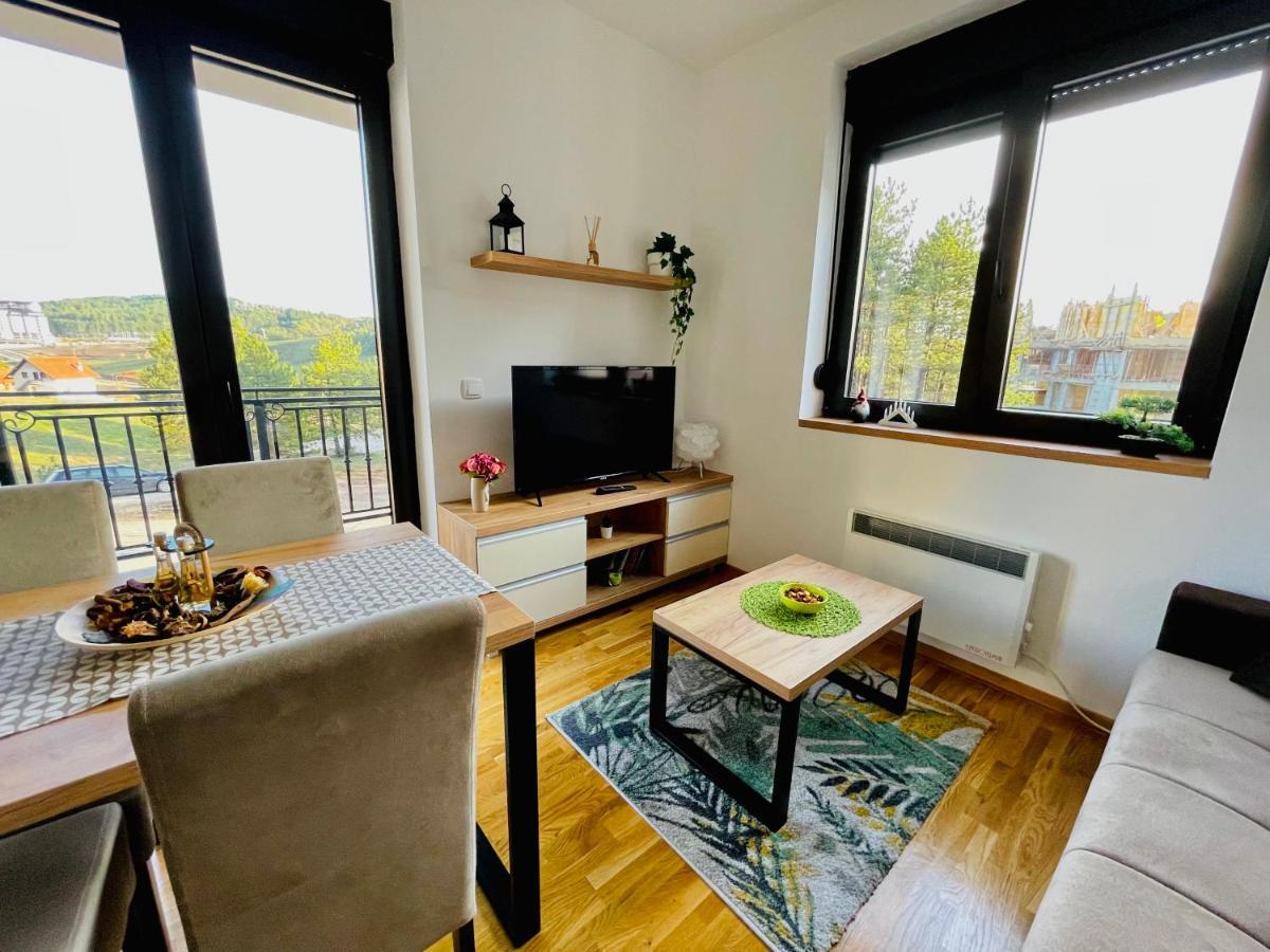 Lux Apartmani Vojinovic Zlatibor Exterior foto